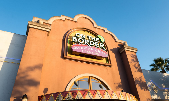 Mexican Chain Closes 77 Locations